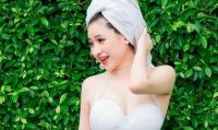 Chiêm ngưỡng bộ ảnh của hot girl Ivy bên hồ bơi